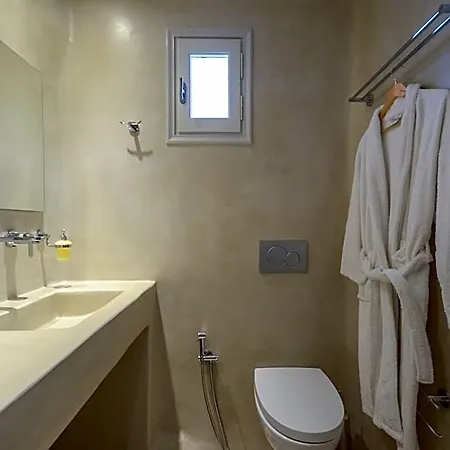 Hotel Agnadi 2*